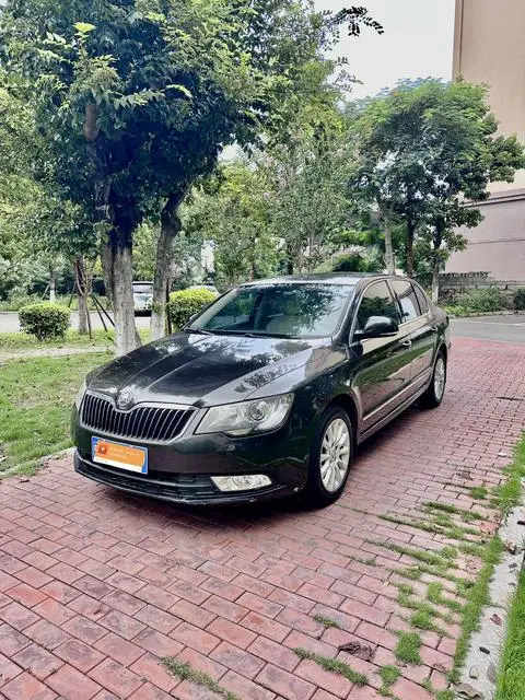 Skoda Superb 2013