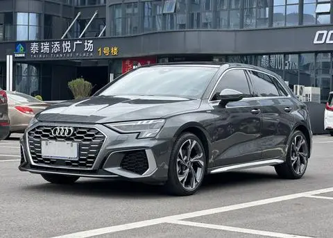 Audi A3 2024 — фото 1