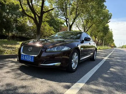 Jaguar XF 2015