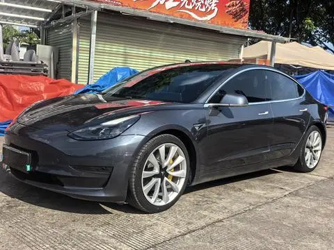 Tesla Model 3 2020 — фото 1