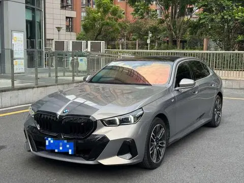 BMW 5 Series 2024