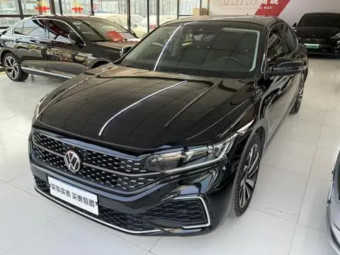 Volkswagen Passat 2022