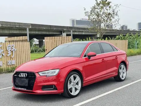 Audi A3 2019 — фото 1