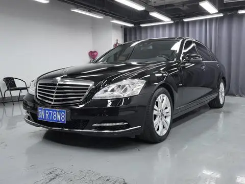 Mercedes-Benz S-Class 2012