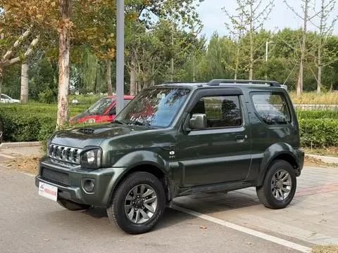 Suzuki 吉姆尼 2015