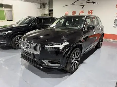 Volvo XC90 2020 — фото 1