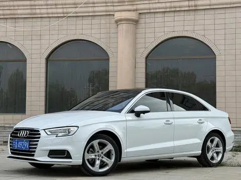 Audi A3 2020 — фото 1