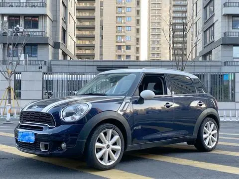 MINI COUNTRYMAN 2012