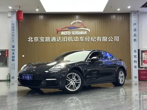 Porsche Panamera 2017 — фото 1