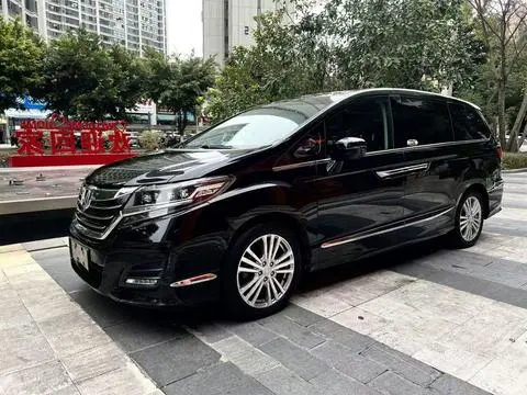 Honda 艾力绅 2016 — фото 1