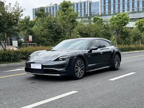 Porsche Taycan 2024