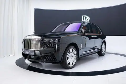 Rolls Royce Cullinan 2025