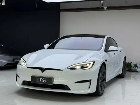 Tesla Model S 2023