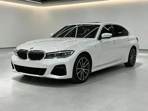 BMW 3 Series 2022 — фото 1