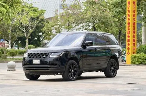 Land Rover Range Rover 2018 — фото 1