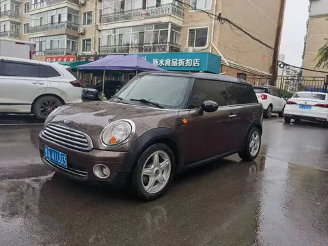 MINI CLUBMAN 2010