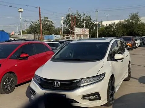 Honda Jade 2017 — фото 1