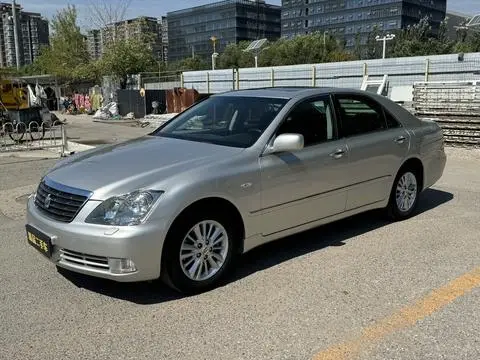 Toyota Crown 2005