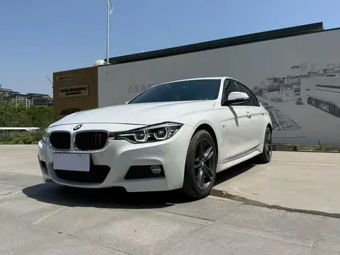 BMW 3 Series 2018 — фото 1