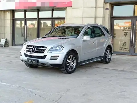 Mercedes-Benz M-Class 2010