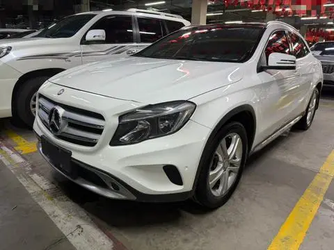 Mercedes-Benz GLA 2015 — фото 1