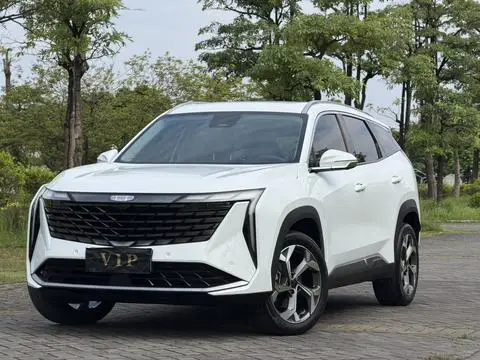 Geely 博越L 2023 — фото 1