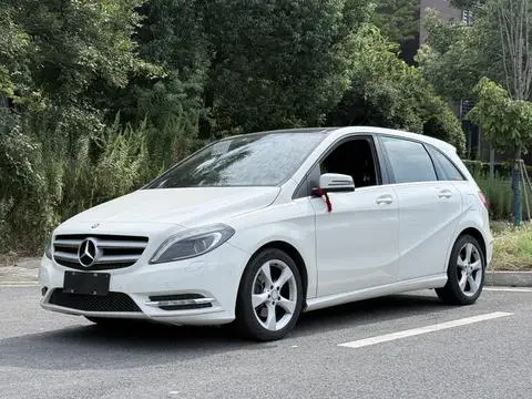 Mercedes-Benz B-Class 2012 — фото 1