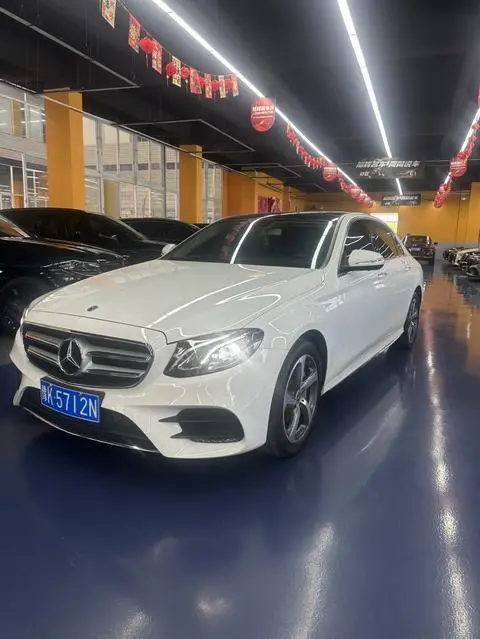 Mercedes-Benz E-Class 2018 — фото 1