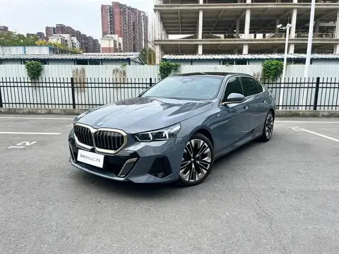 BMW 5 Series 2024