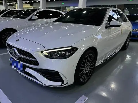 Mercedes-Benz C-Class 2024