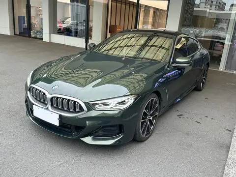 BMW 8 Series 2022 — фото 1