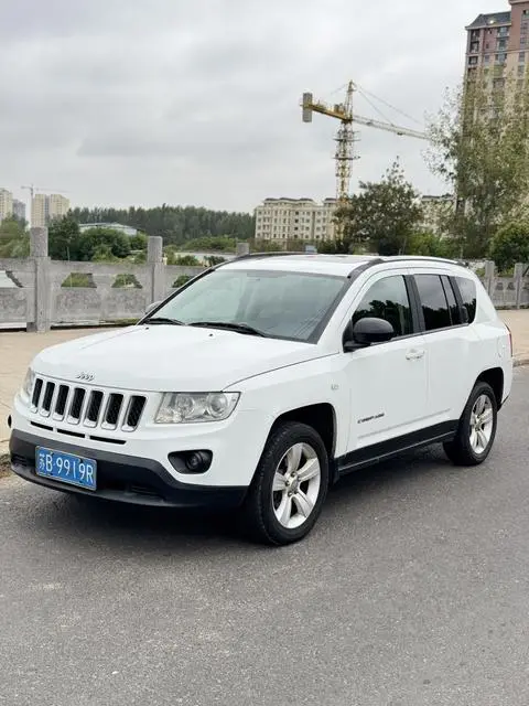 Jeep 指南者 2012