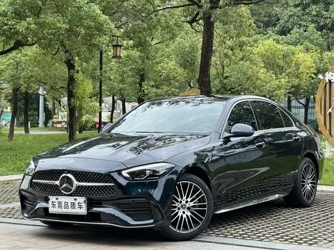 Mercedes-Benz C-Class 2024
