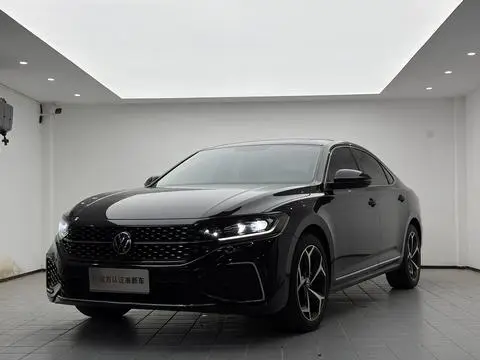 Volkswagen Passat 2024