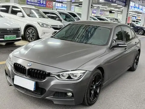 BMW 3 Series 2018 — фото 1