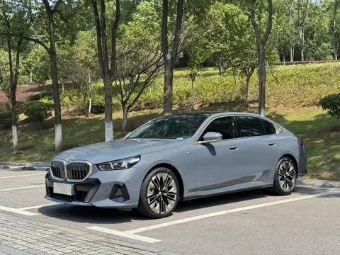 BMW 5 Series 2024