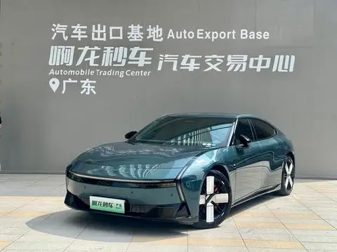 XPeng 小鹏P7 2025