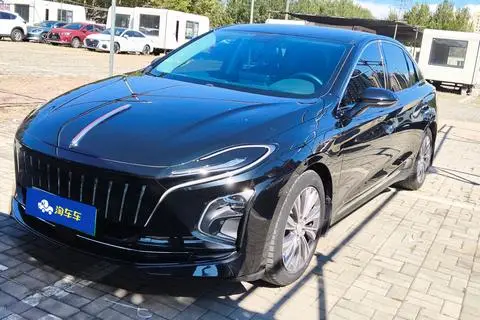 Hongqi E-QM5 2023