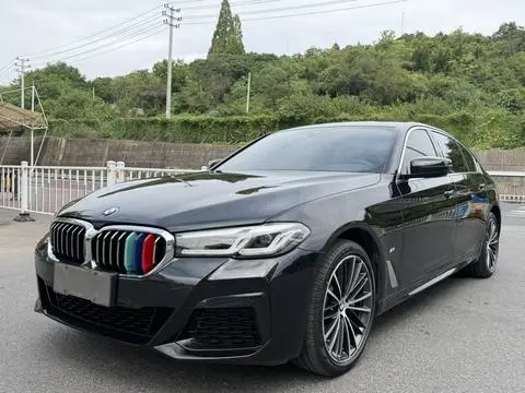 BMW 5 Series 2023 — фото 1