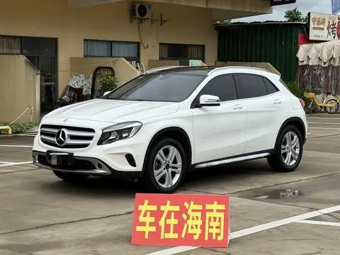 Mercedes-Benz GLA 2015