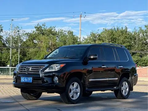 Lexus LX 2013