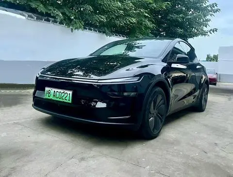 Tesla Model Y 2026