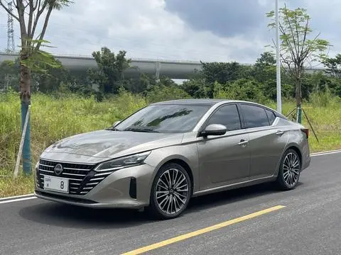 Nissan Teana 2022