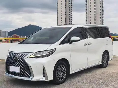 Lexus LM 2021 — фото 1