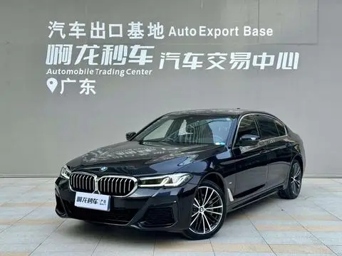 BMW 5 Series 2022 — фото 1