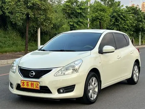Nissan 骐达TIIDA 2013 — фото 1