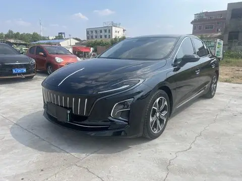 Hongqi E-QM5 2023