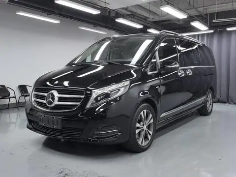 Mercedes-Benz V-Class 2016 — фото 1