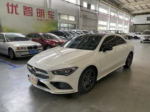Mercedes-Benz CLA 2022