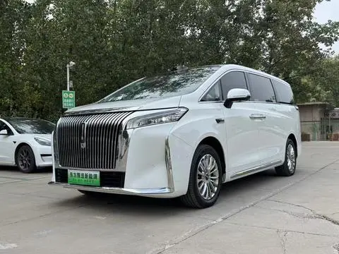 Wey 高山 PHEV 2025